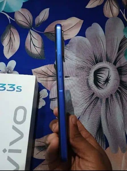 Vivo y33s 8.256. just like new condition 03008496647 2
