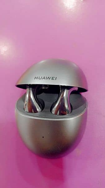 Huawei FreeBuds 5 Noise Cancelling – Curved in Ear 2