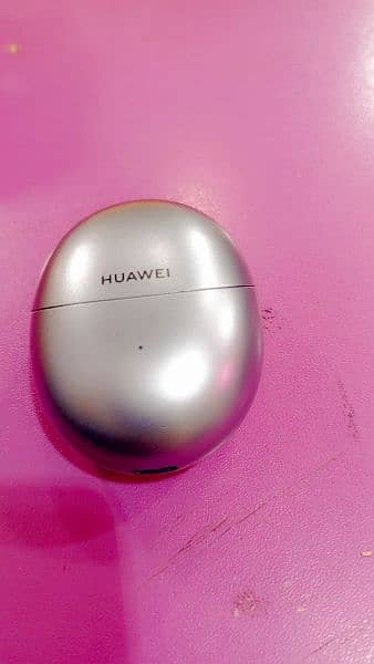 Huawei FreeBuds 5 Noise Cancelling – Curved in Ear 3