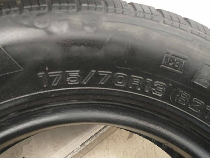 one tyre 175/70/13 running condition 4