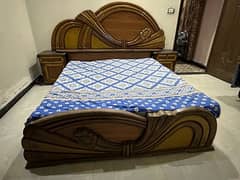 Double Wooden Bed | King Size | 2 side tables 0