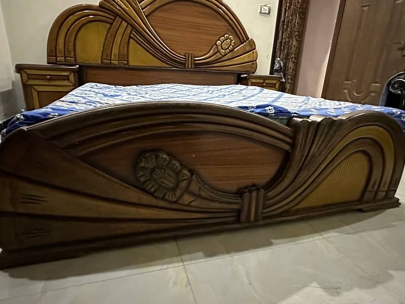 Double Wooden Bed | King Size | 2 side tables 3