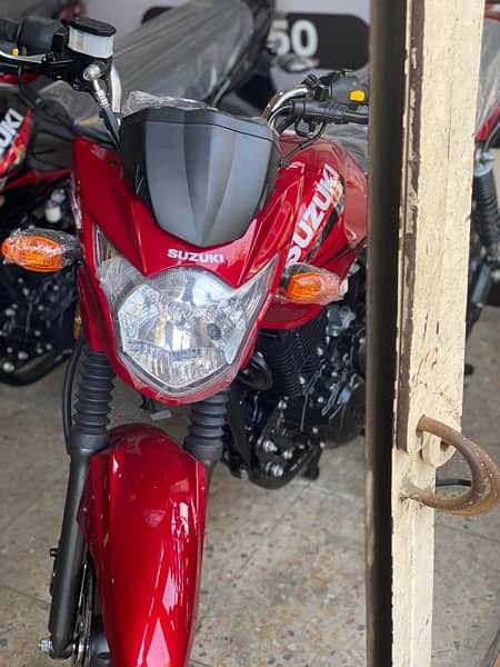SUZUKI GR 150 2024 BRAND NEW AVAILABLE ON THE SPOT WITH PACAKGE 4