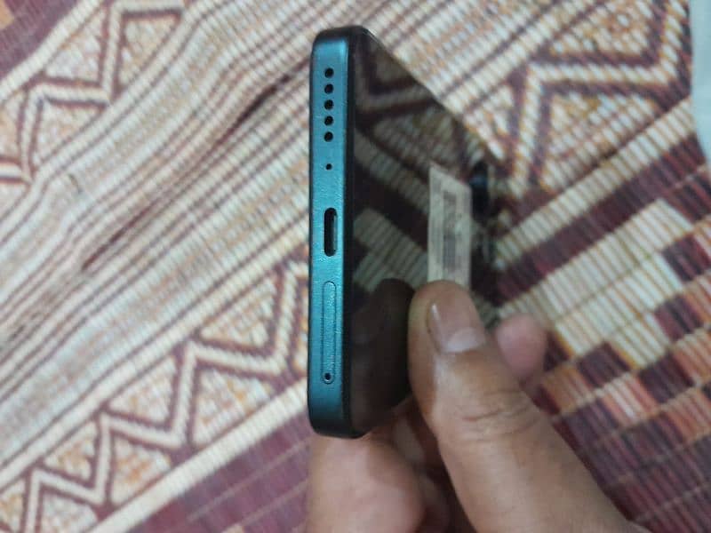 Redmi Note 13 ( 8Mb Ram & 256gb Rom) 4
