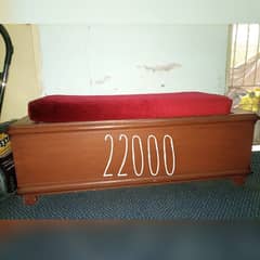 Wooden seater with storage