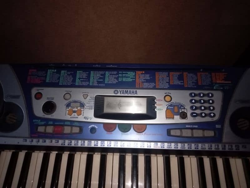 Yamaha keyboard piano PSR 260 2