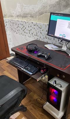 Gaming PC AMD 590 8gb GPU | Only CPU and LCD