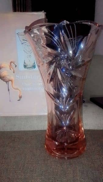 Brown glass vase 0