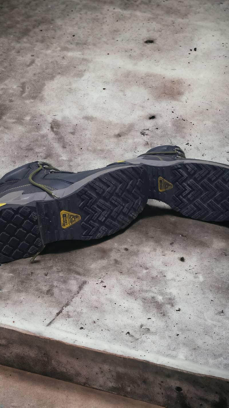 ACE RedRock 6" Composite Toe Boots: Tough & Reliable! 1