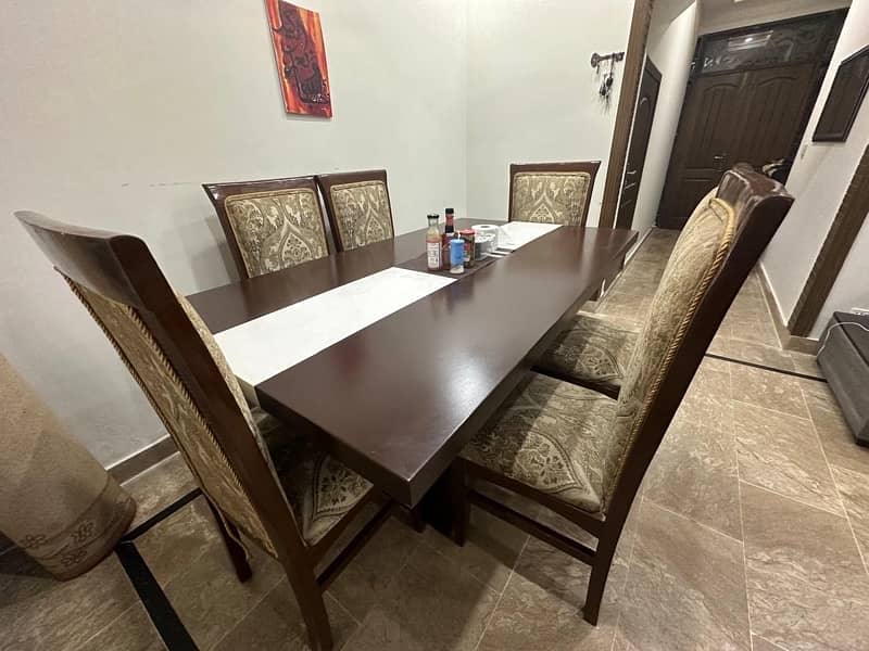 Habbit dining table 6 seater slightly used condition 1
