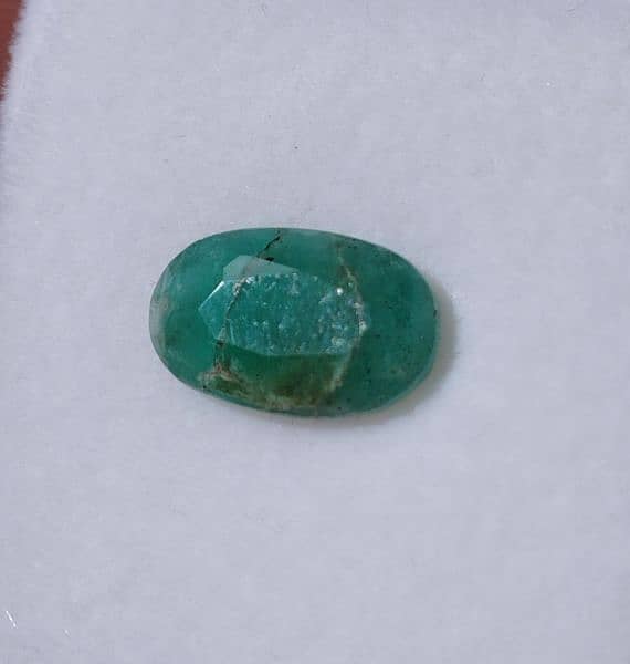 Natural swat valley Emerald gemstone 1