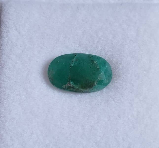 Natural swat valley Emerald gemstone 2