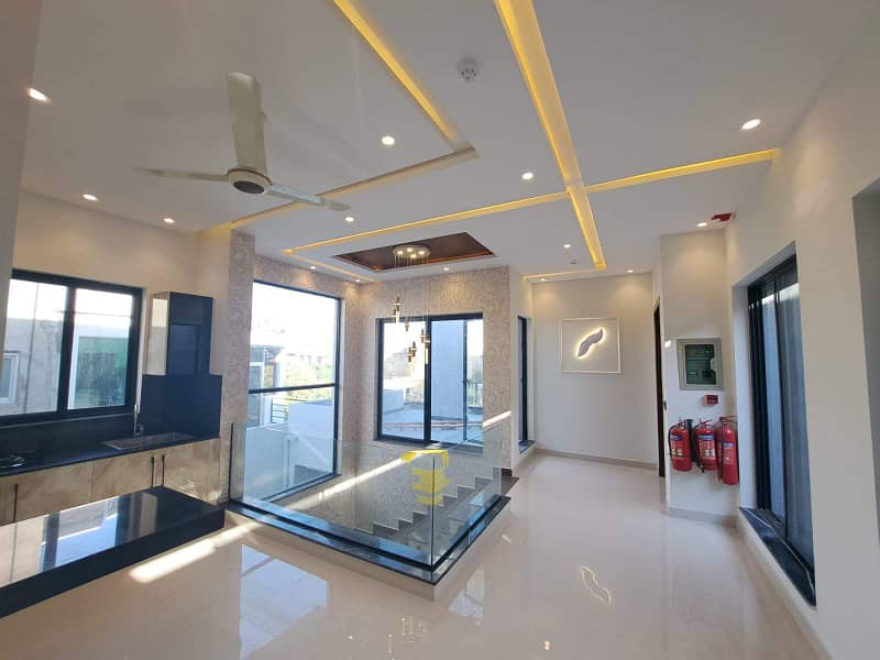 10 Marla luxury house available for sale in rafi block bahria town lahore 6