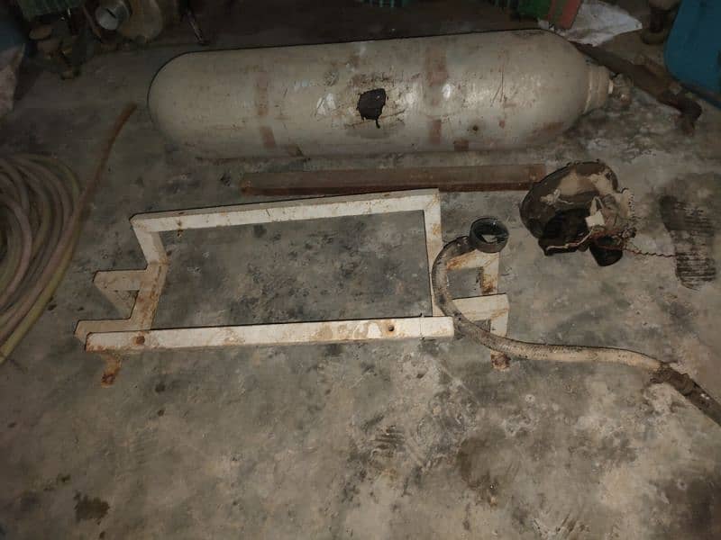 Cng cylinder for sale with kit 7