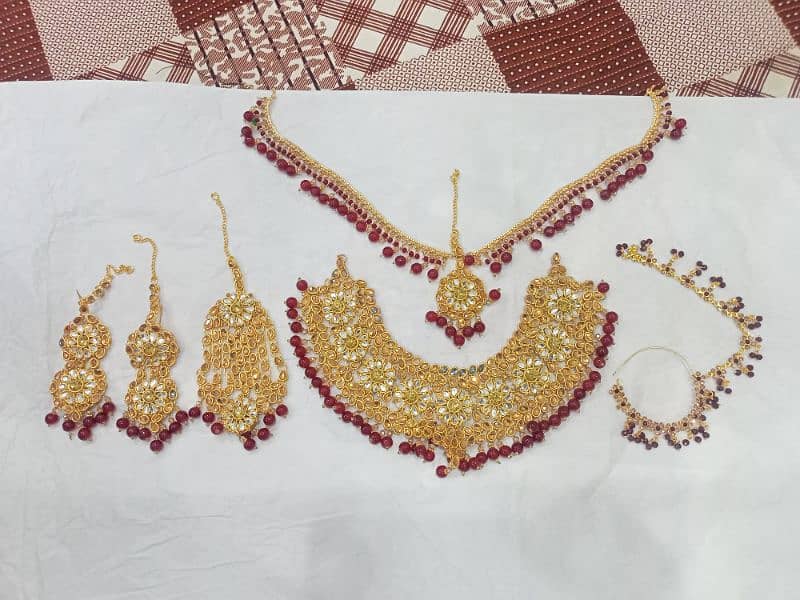artificial jewelery available for sale 2