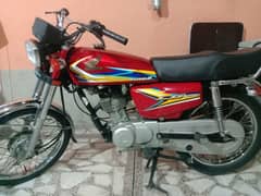 Honda 125 brand new condition only 2800km driven