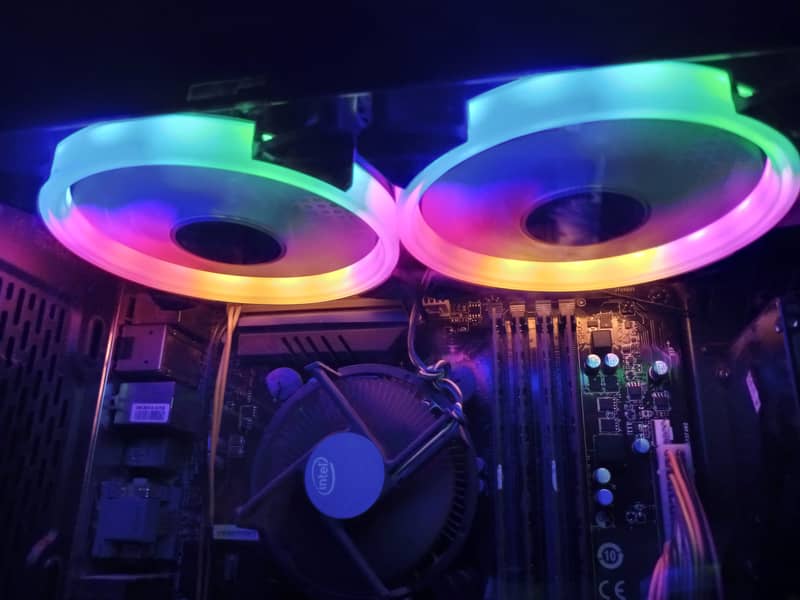 RGB Gaming Pc in Low Budget Minimum In Use Like New 5