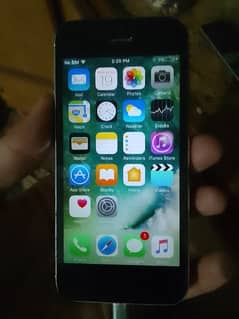 iphone 5 official pta approved 32 gb urgent sale