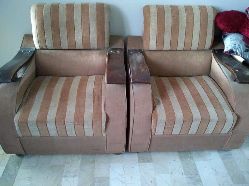 7 Seater sofa 1
