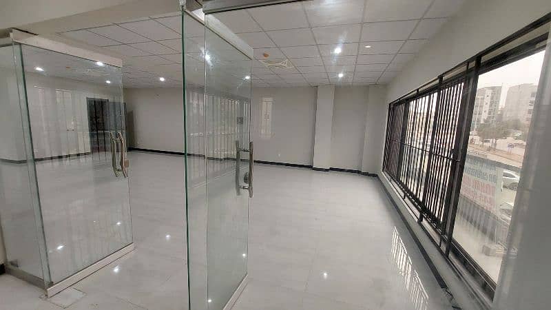Commercial hall for rent IT offices,restaurants gym etc 1