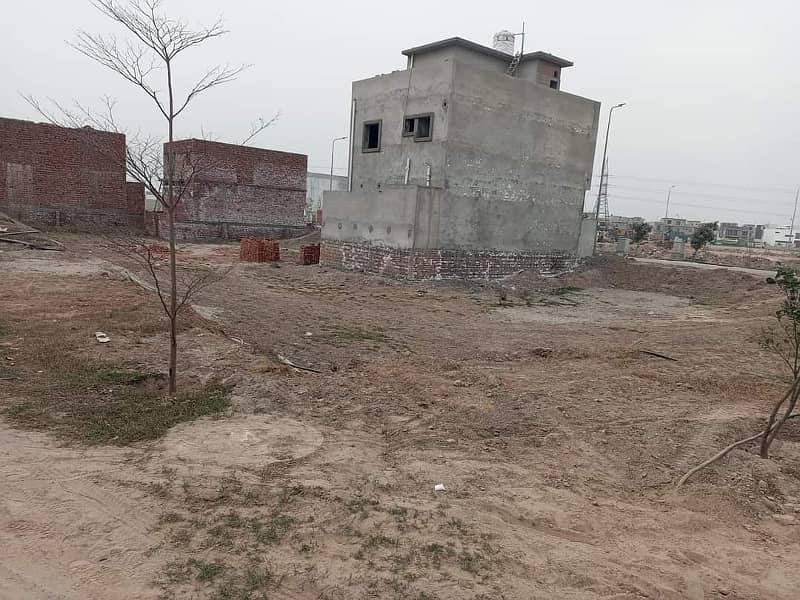 5 Marla Plot For Sale Reasonable Price As Per Your Budget In Park View City Lahore 1