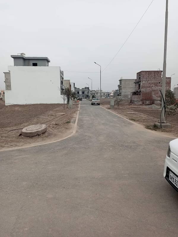 5 Marla Plot For Sale Reasonable Price As Per Your Budget In Park View City Lahore 2