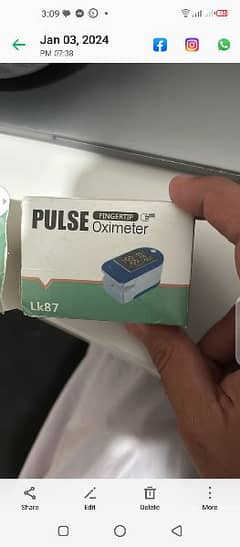 pulse And heart rate  oximeter 0