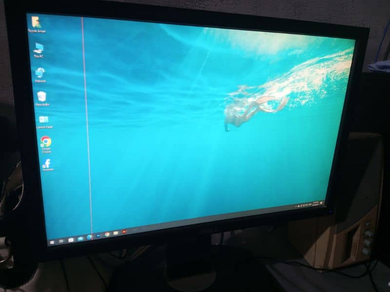 Dell 19 Inch wide LED 0