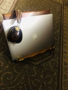 MacBook