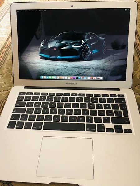 MacBook Air i5 2017 (Original) Excellent condition 1