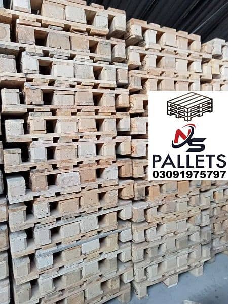 Wooden& plastic pallets available in cheap Rates 3