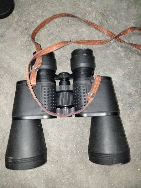 binoculars 8