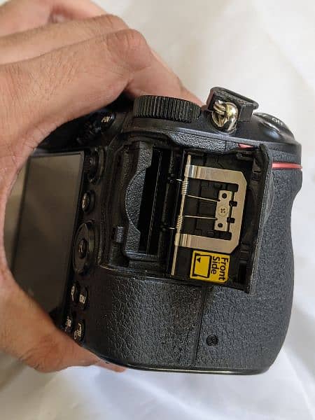 Nikon Z6 with XQD 64gb Card & reader 5