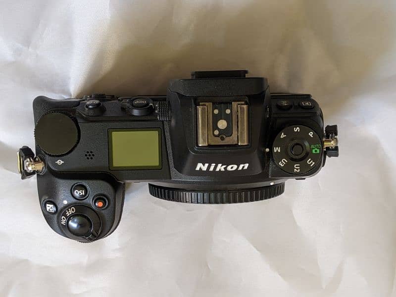 Nikon Z6 with XQD 64gb Card & reader 6