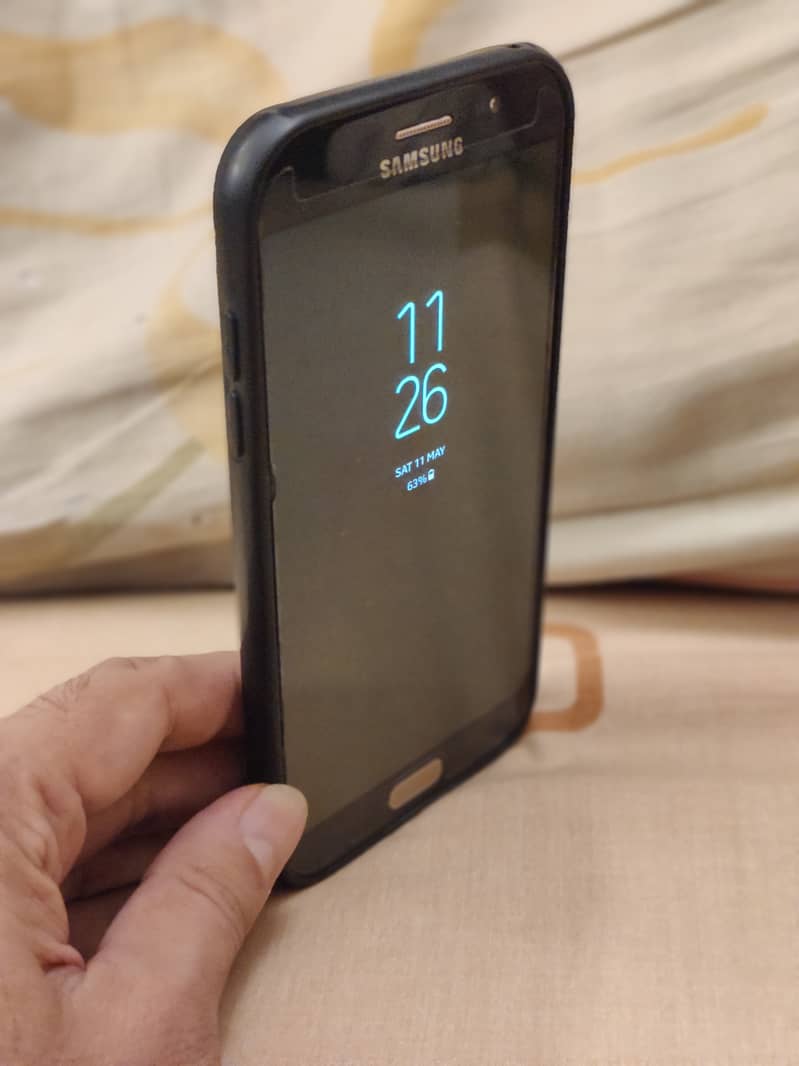 Samsung A7 - 10/10 condition 1