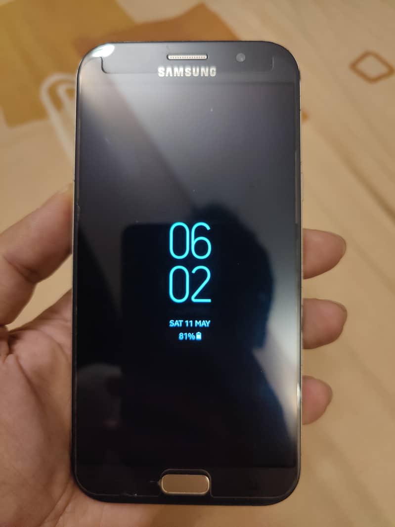 Samsung A7 - 10/10 condition 13