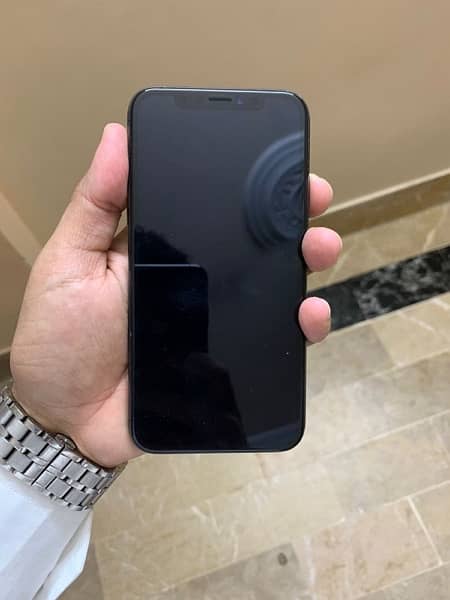 iphone X 64GB PTA approved black colour 72% health 1