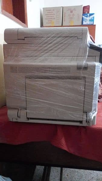 colour laserjet printer mint condition 3