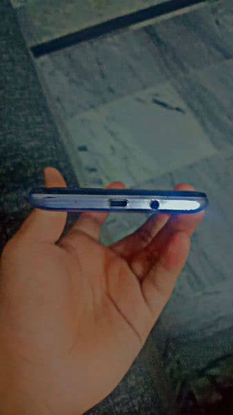 infinix hot 10 play condition 10/9 0