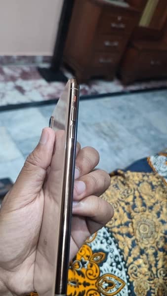 Iphone XS Max pta approved dual sim lush condition waterpack 4