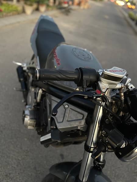 Heavy sports bike Honda CB1 400cc,CB super four,CB400cc mint condition 7