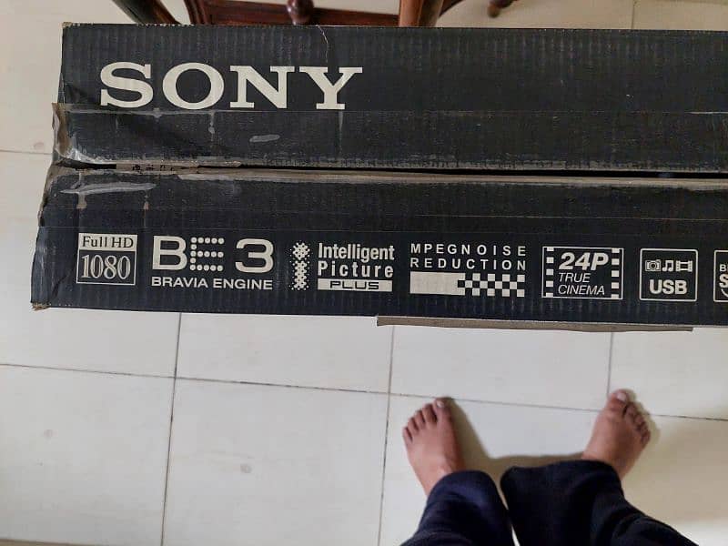 sony 40 in original TV along with multimedia box smart tv 6
