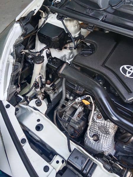 Toyota vitz 2017 model 5