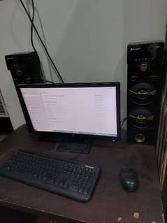 cpu,screen,table,speakers