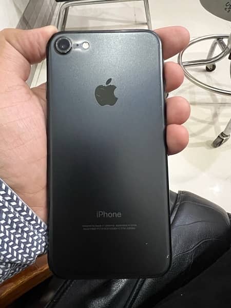 iphone 7 pta approved with box 32 gb 0