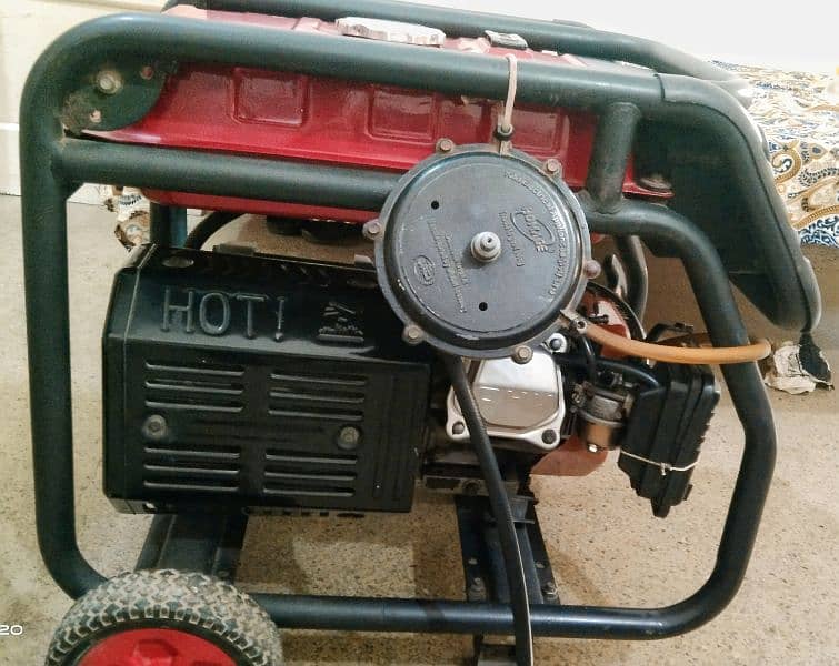 New homage generator for sale(2.8kva) (urgent sale) Good condition 2