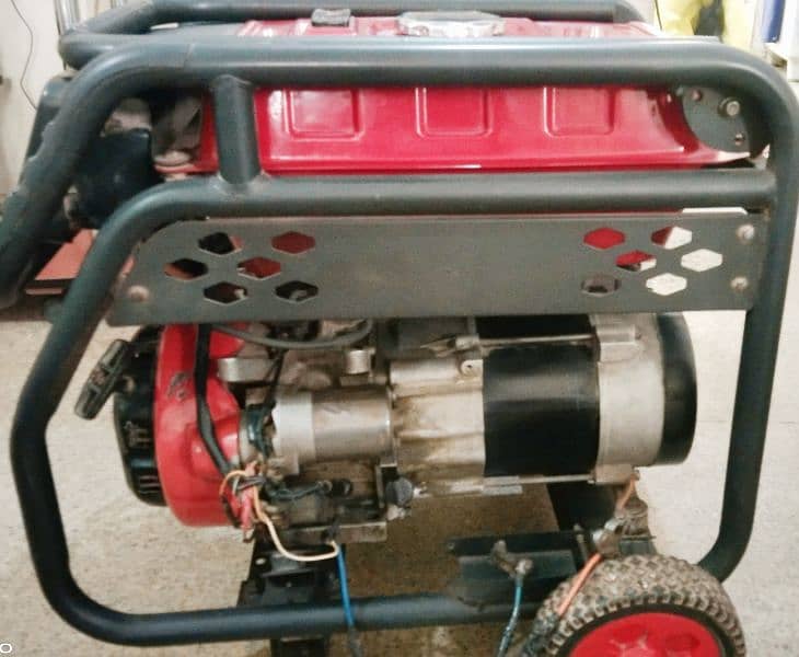 New homage generator for sale(2.8kva) (urgent sale) Good condition 3