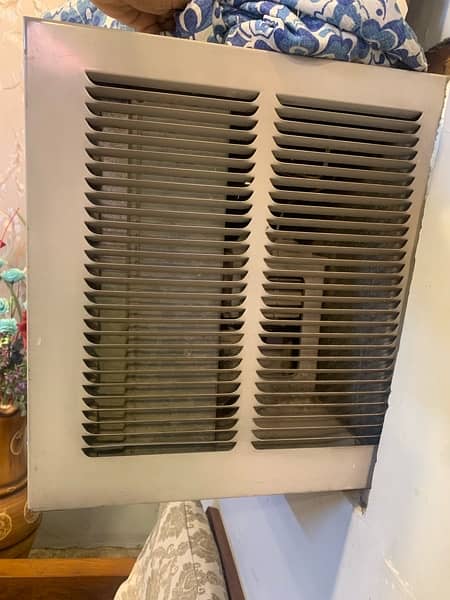 General Window AC Mint Condition 1.5 Ton 7