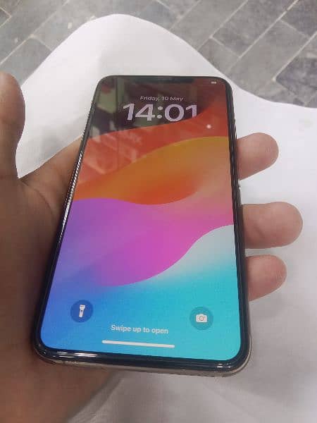 XS max PTA approved 10 by 10 condition non water proof 256 gb 1