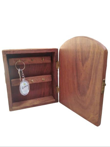 Beautiful Wooden Key Box  Unique Design Single Door Sheesham Wood 1
